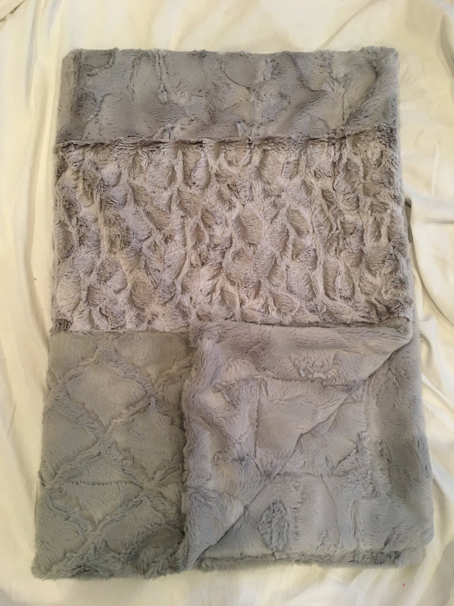 Strip Style Blanket: Lattice in Silver, Bella Tip Dye White, Hide in Silver Strip on Hide in Silver