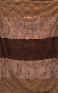 Luxe Cuddle Lattice in Sand, Heather Quartz, and Marble Cocoa Strip on Luxe Cuddle Frost Chocolate