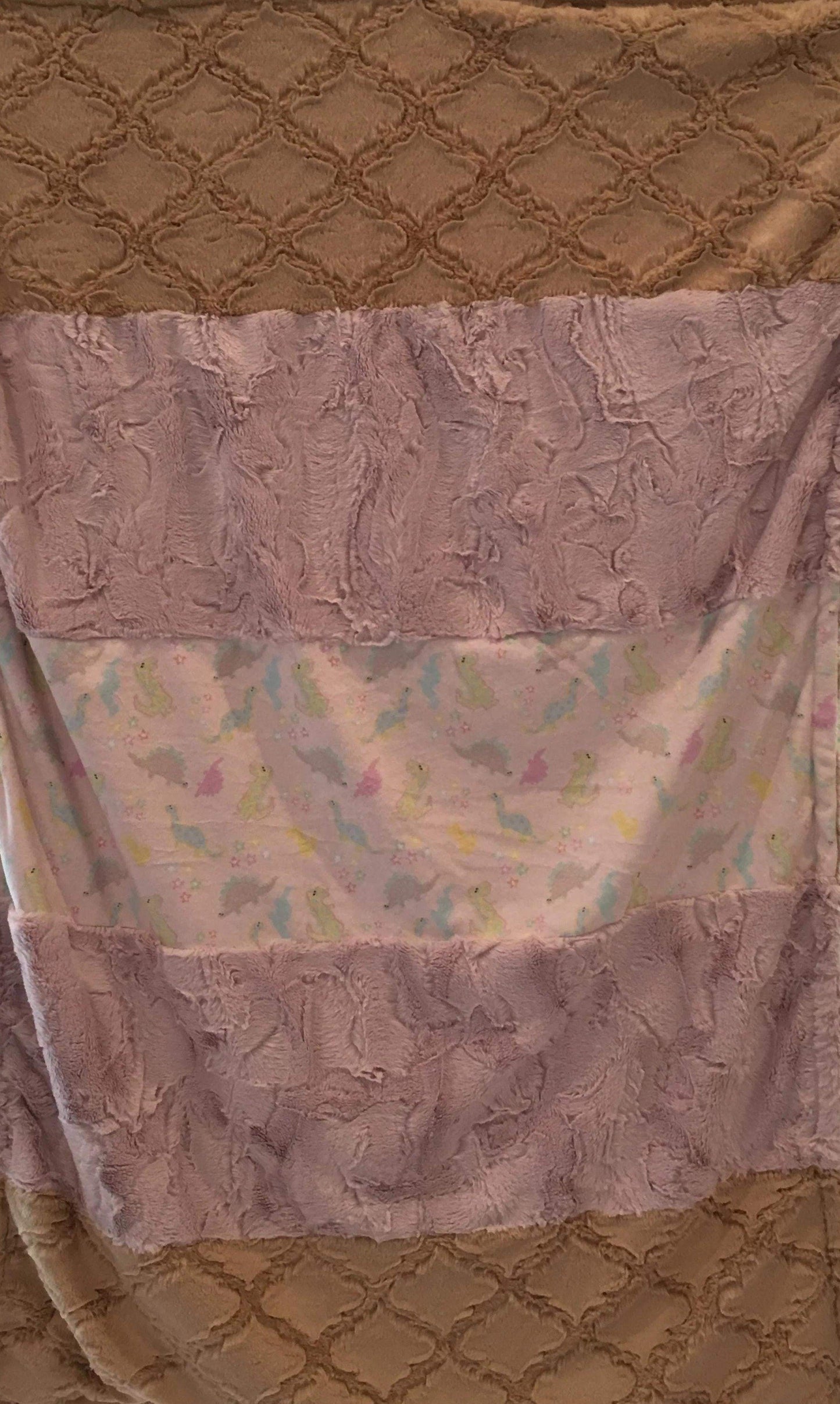 Dinostars, Luxe Cuddle Lattice In Sand, and Rosewater Hide Strip on Luxe Cuddle Heather Quartz Hide