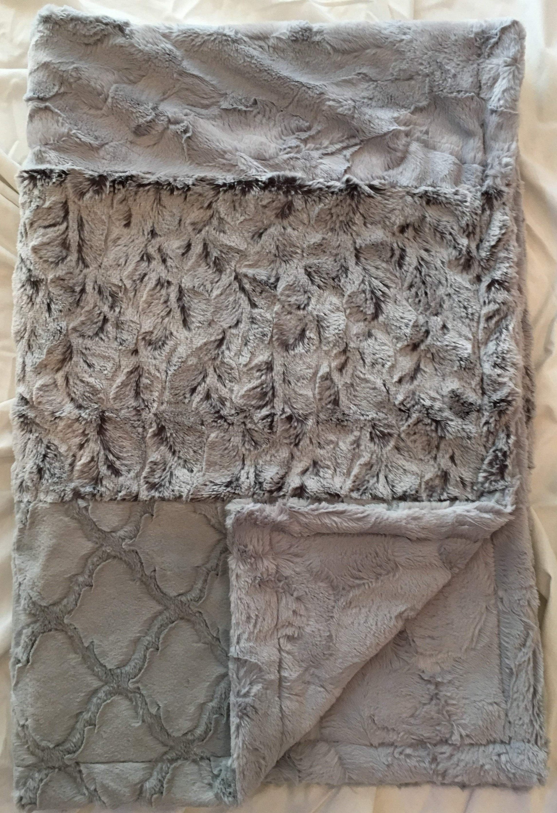 Luxe Cuddle Lattice in Silver, Frosted Tip Silver Bella, Hide in Silver Strip on Luxe Cuddle Hide in Silver