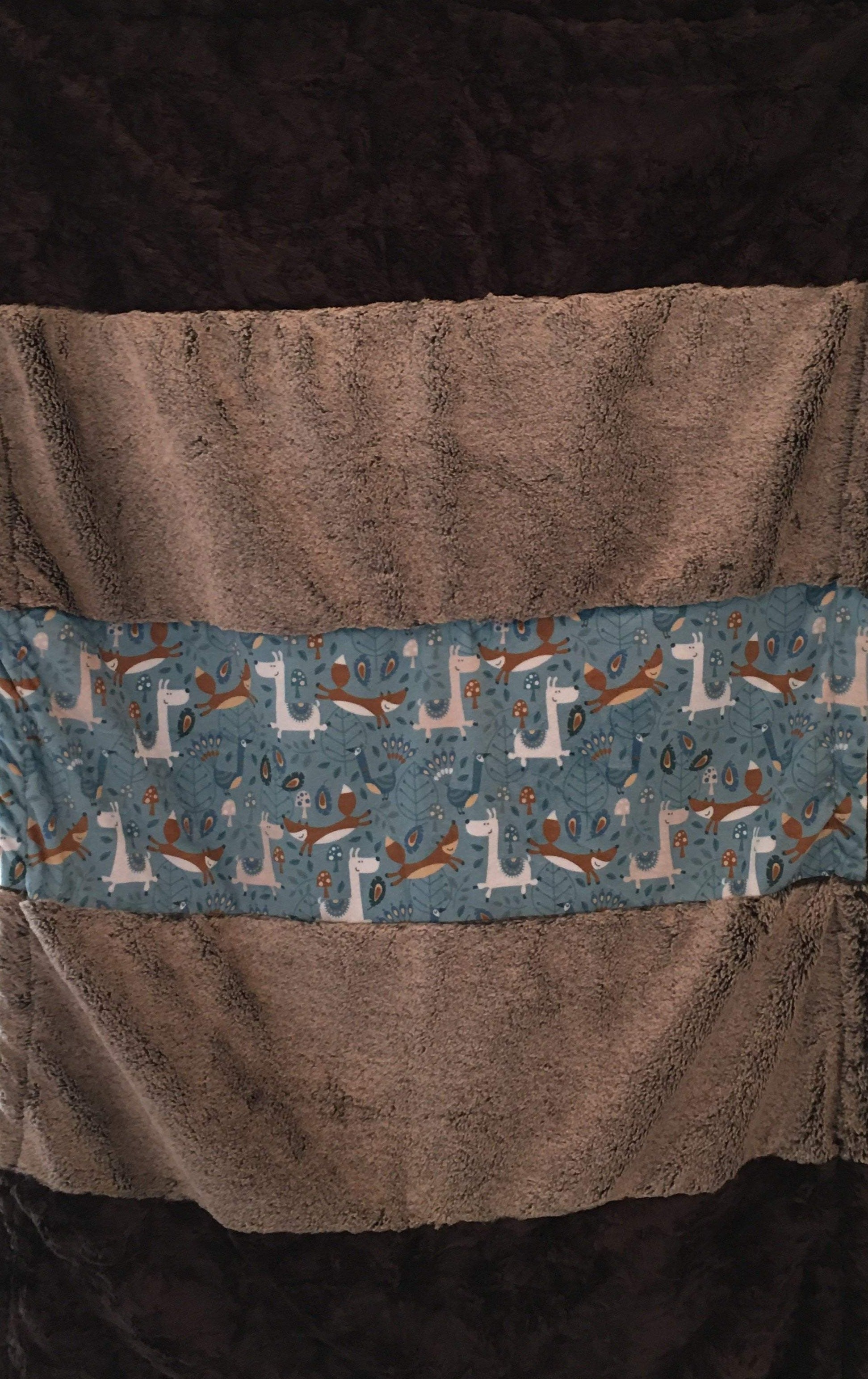 Machu Pichu Out N About Strip on Luxe Cuddle Marble Chocolate