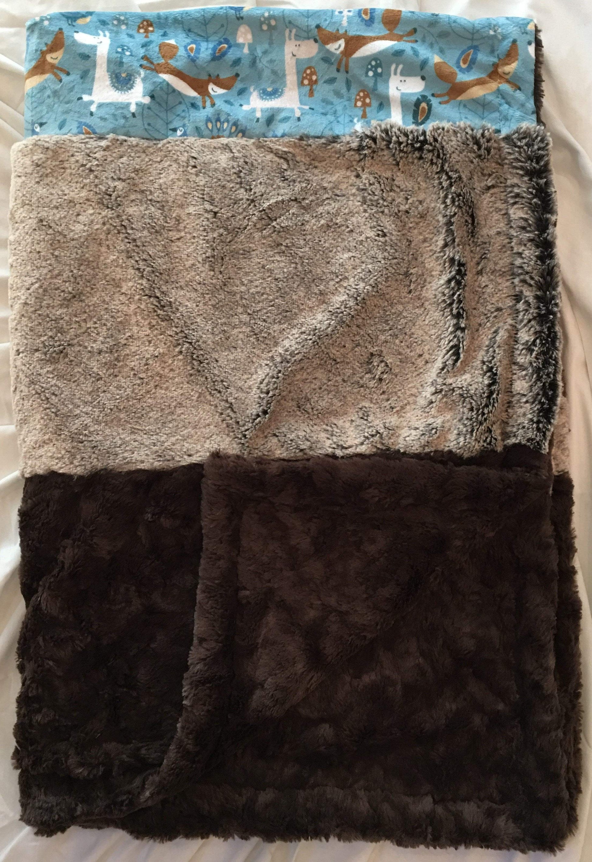 Machu Pichu Out N About Strip on Luxe Cuddle Marble Chocolate