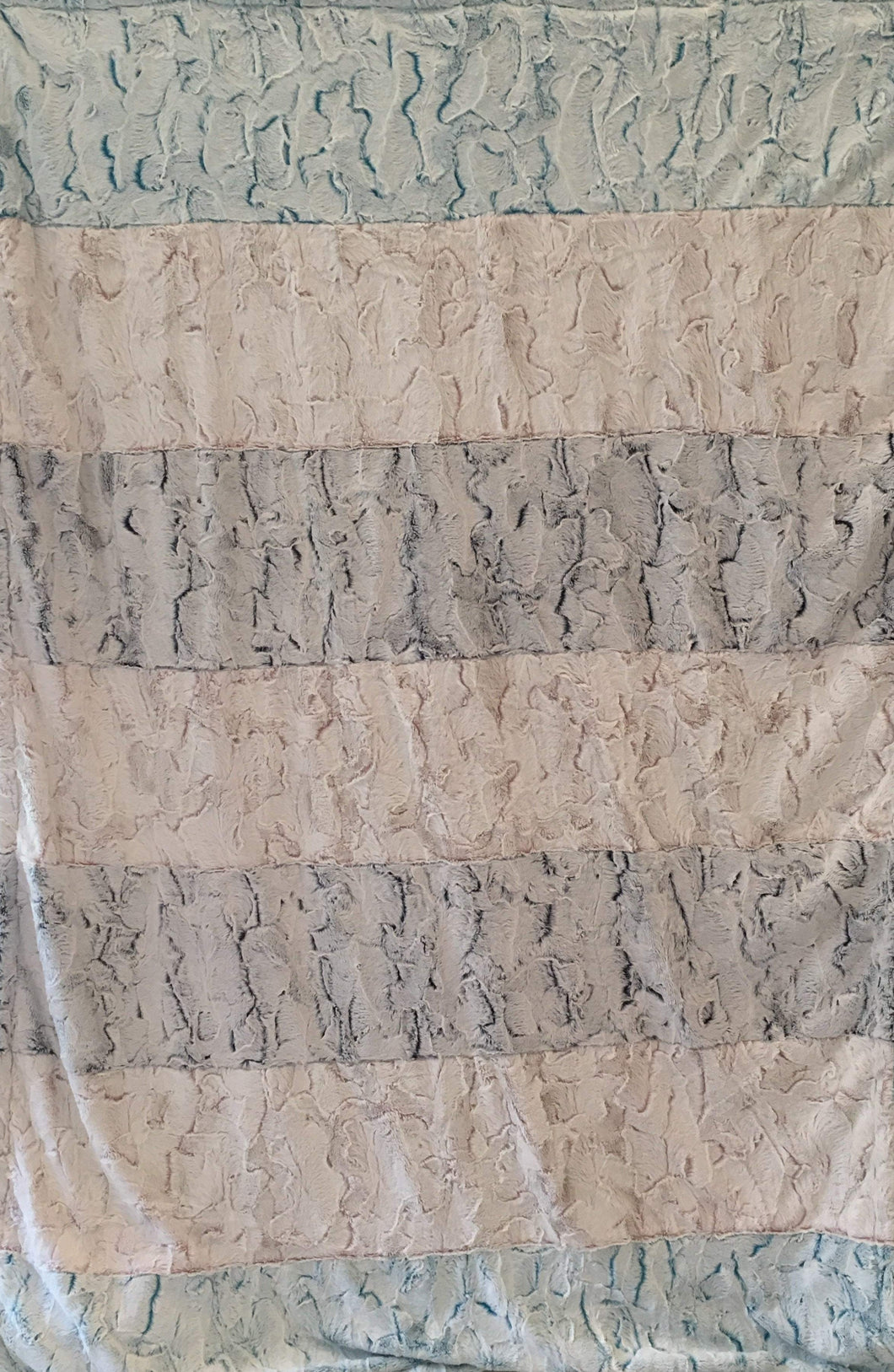 Strip Style Blanket: Luxe Cuddle Frosted Hide Strip Throw on Luxe Cuddle Maui Hide