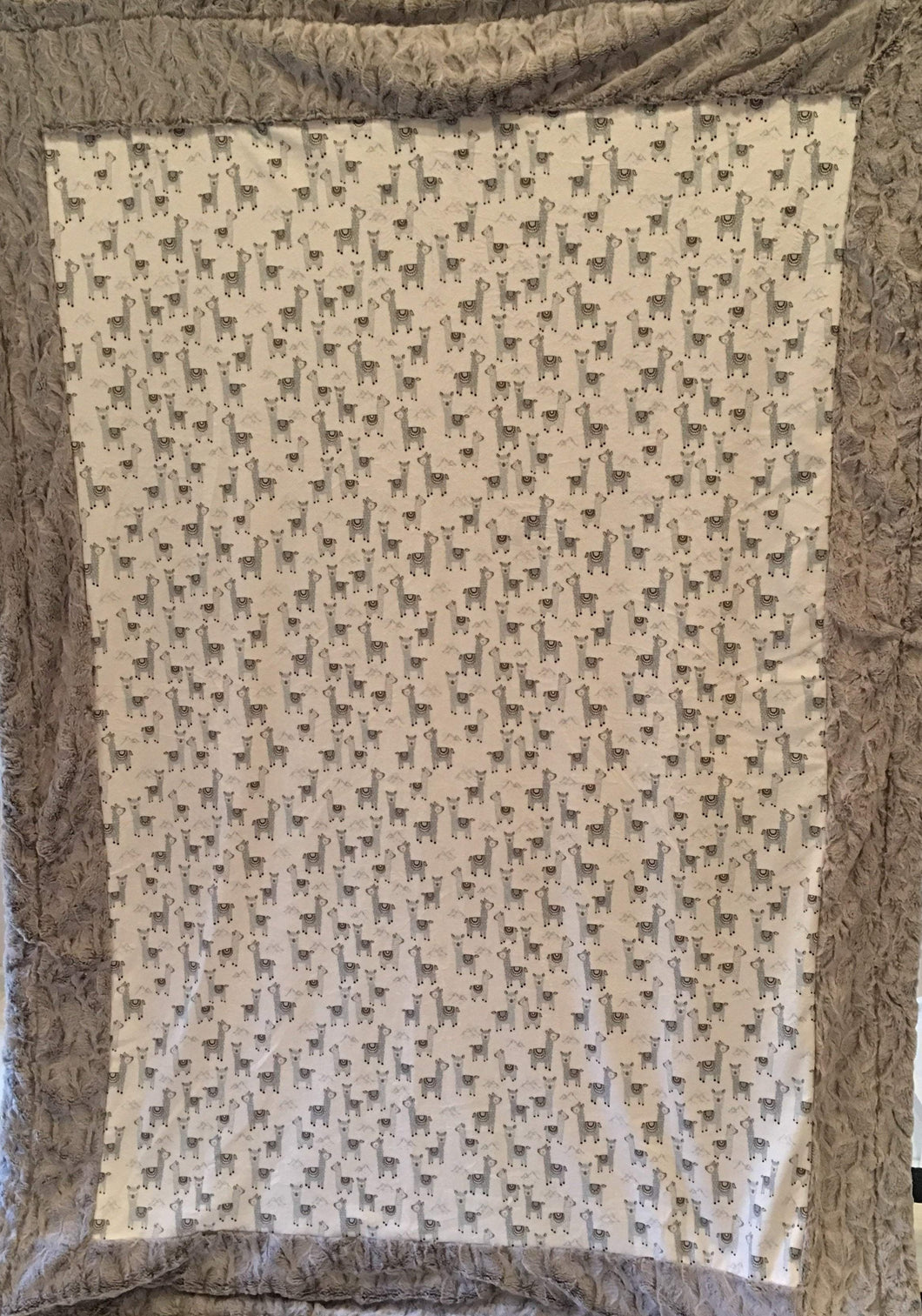 Bordered Style Blanket: Alpacas in Stone Bordered and Backed Throw on Bella Tip Dyed in Silver