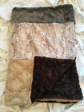 Load image into Gallery viewer, Luxe Cuddle Lattice in Sand, Heather Quartz, and Marble Cocoa on Marble Cocoa