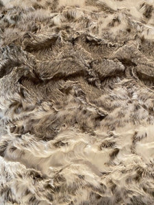 Blanket: Luxe Cuddle Snowy Owl in Pewter on Luxe Cuddle Snowy Owl in Pewter