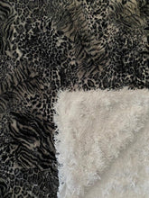 Load image into Gallery viewer, Blanket: Wildcat Chrome on Shaggy White